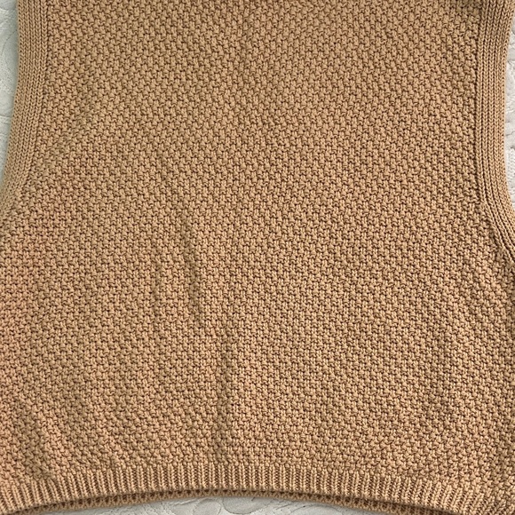 Double Zero Camel Cable Knit Sweater Vest - Picture 8 of 9